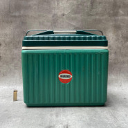 gallery/detalles de desgaste en el tapizado y en la base cromada (24)